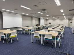 9階メインホールA+B